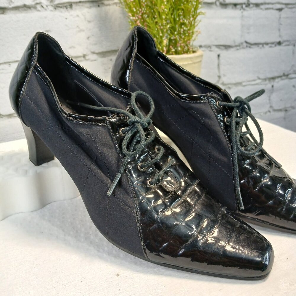 VANELI BLACK LACE UP HEELS REPTILE GLOSSY WHIMSIGOTH VICTORIAN WOMENS SIZE 6 EUC